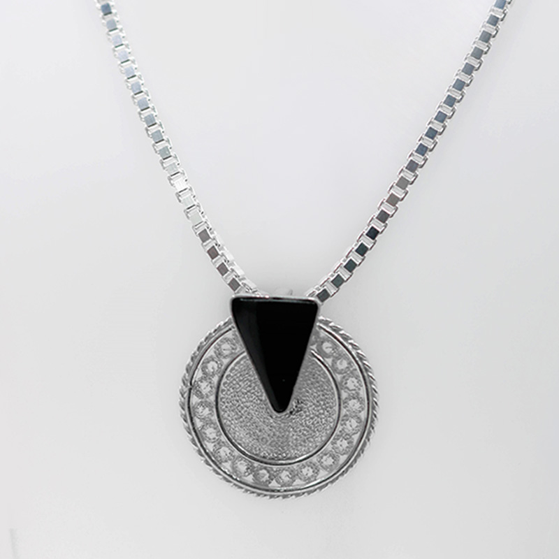Collares con Dije