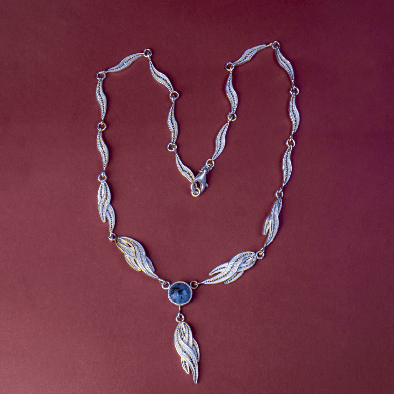 Collar Hojas de Plata